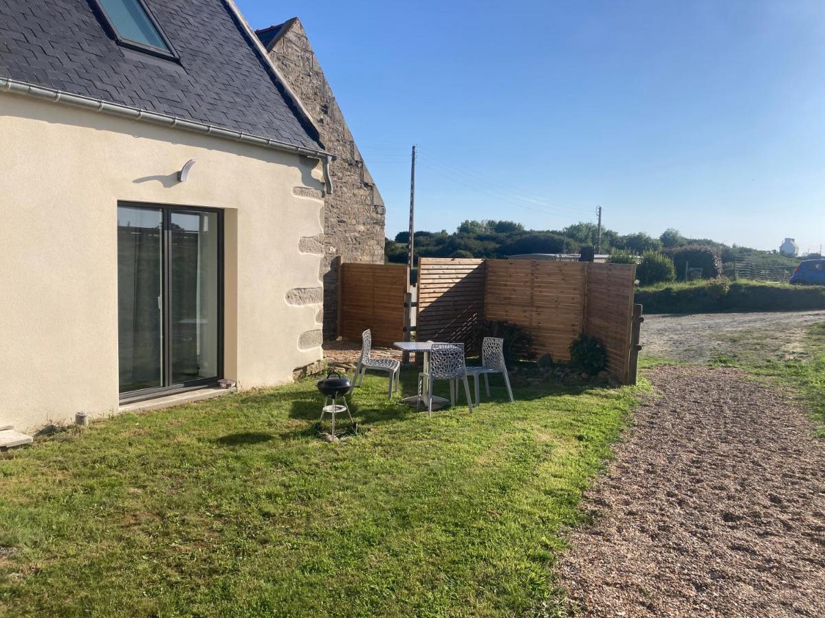Gite Sur Ferme Equestre Pouldreuzic Esterno foto